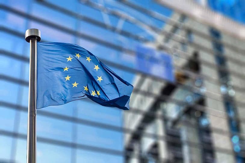 EU Stablecoin Rules Advance Despite ECB Warnings